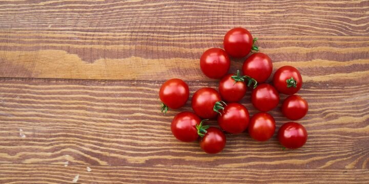 tomato, table, red